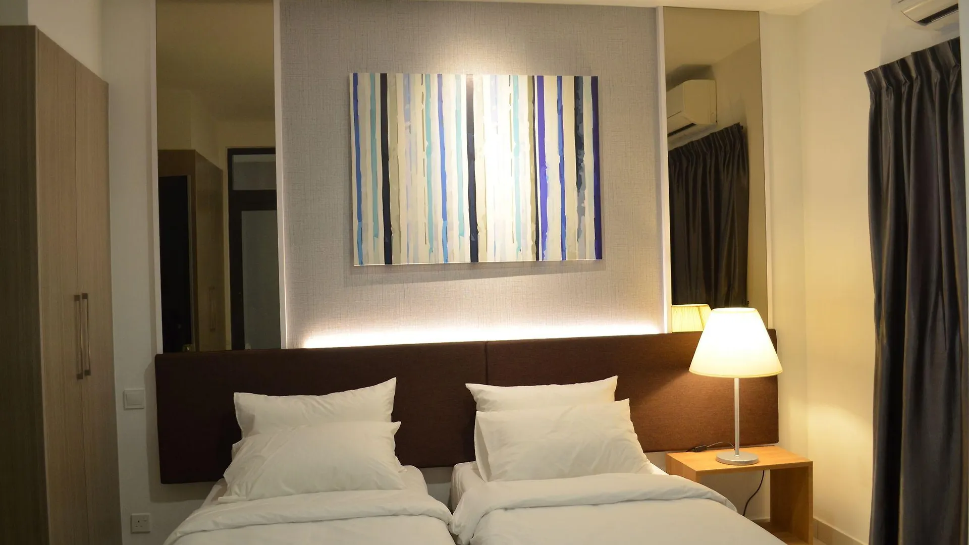 1 Tebrau Suites Johor Bahru Malásia