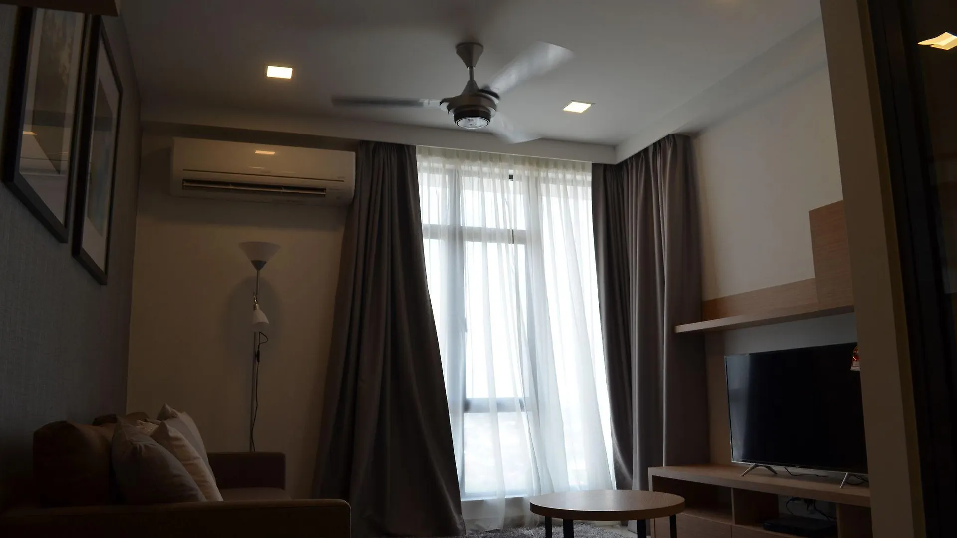 1 Tebrau Suites Johor Bahru