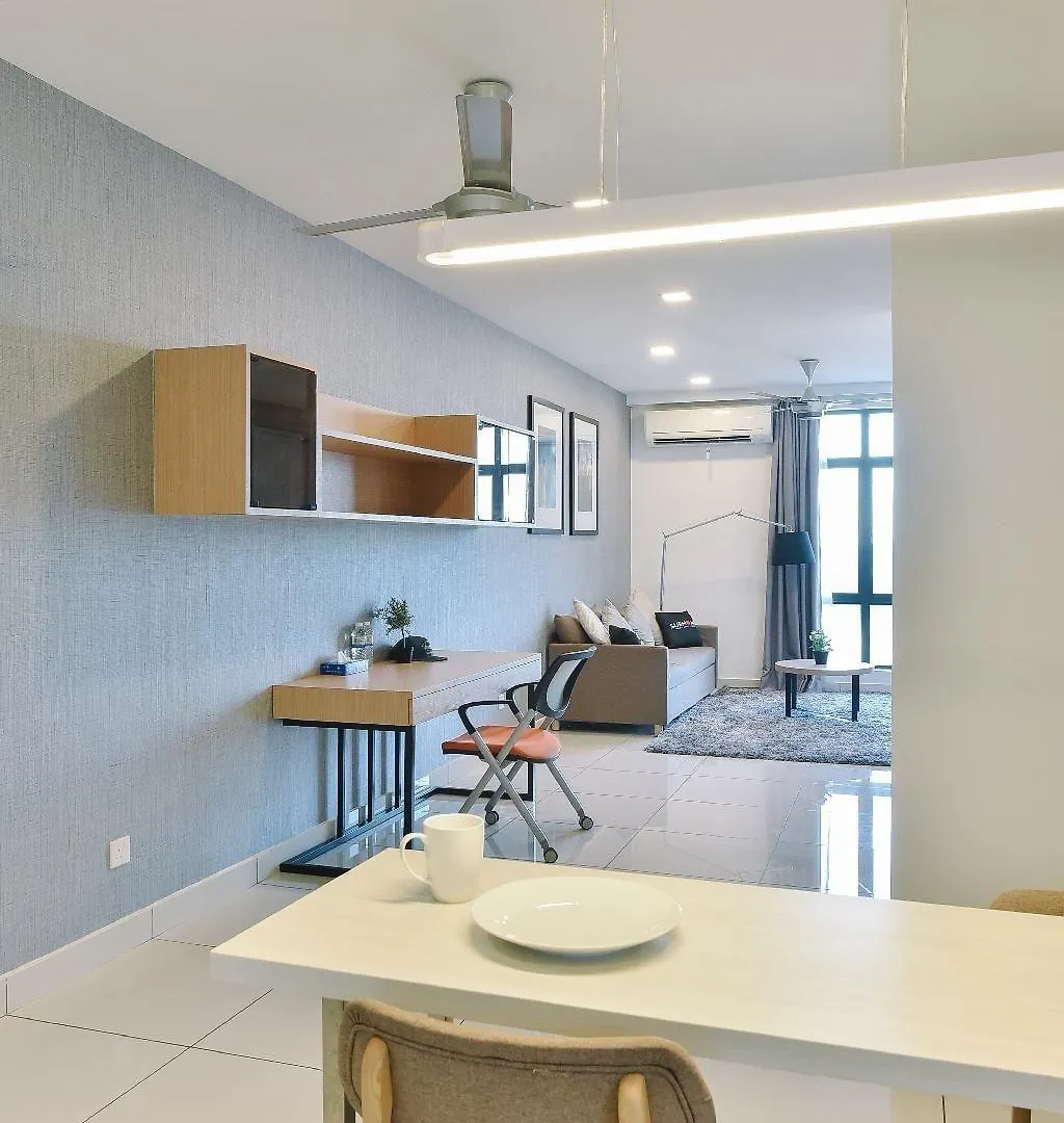 1 Tebrau Suites Johor Bahru