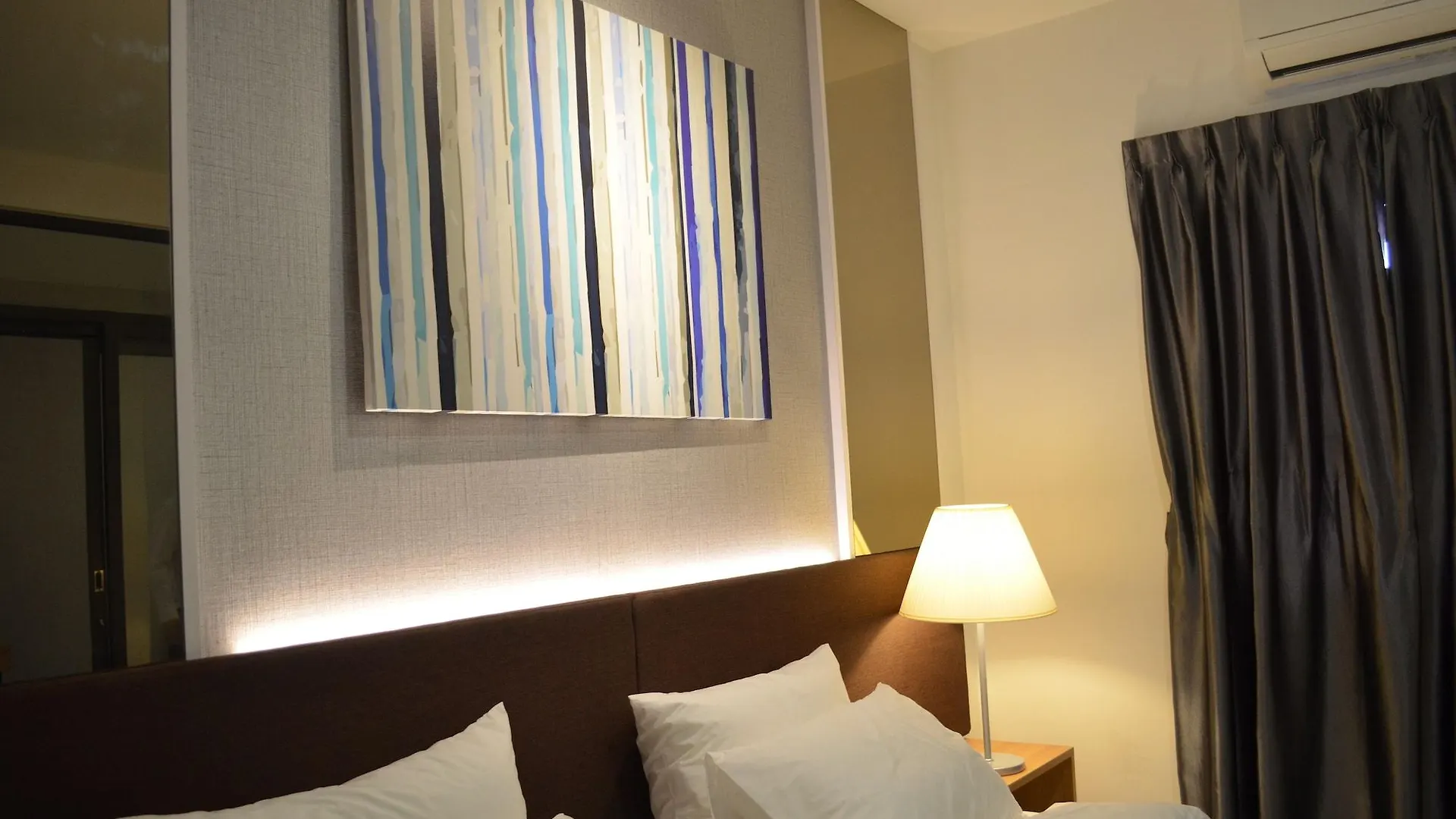 Apartamento 1 Tebrau Suites Johor Bahru Malásia