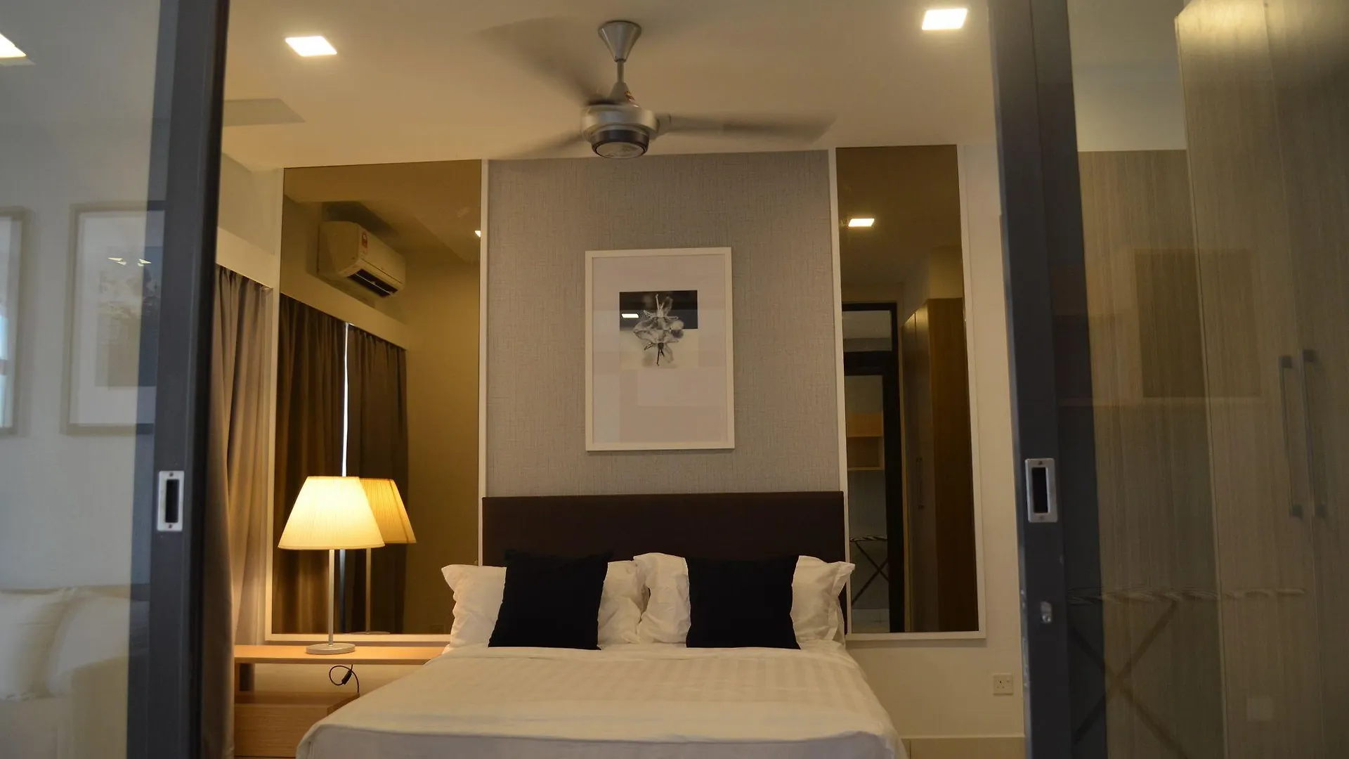 1 Tebrau Suites Johor Bahru Apartment